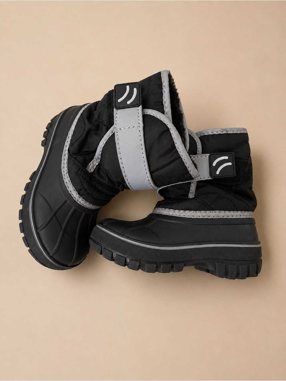Target Toddler Snow Boots Size 7-8 Black Gray Winter Waterproof Boots
